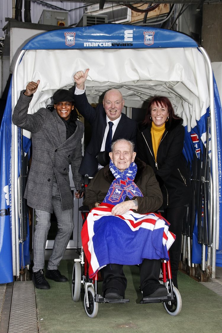 Ipswich resident becomes man of the match thanks to care home